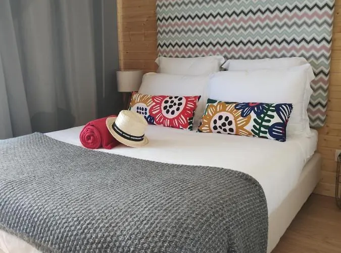 Glamping Pods - Nature Retreat Calheta (Madeira)