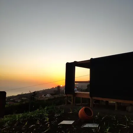 Campo de lujo Glamping Pods - Nature Retreat Calheta (Madeira)