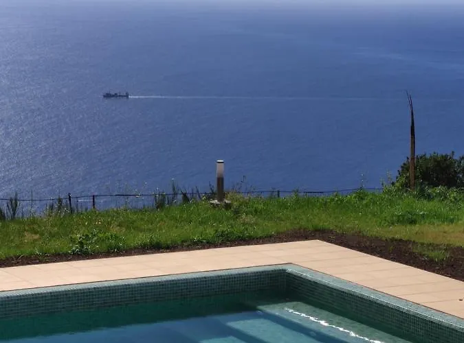 Glamping Pods - Nature Retreat